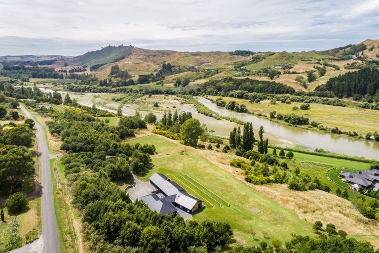 Photo of property in 103 Matangi Road, Kahuranaki, Havelock North, 4294