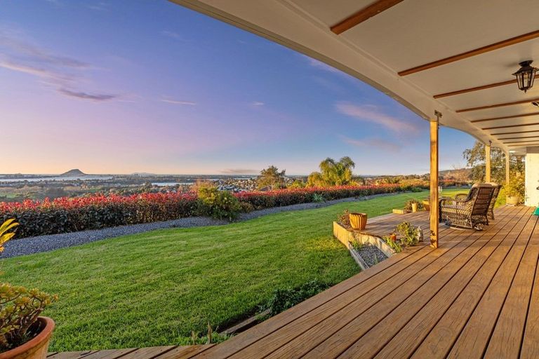 Photo of property in 12 Tobacco Hill, Welcome Bay, Tauranga, 3175