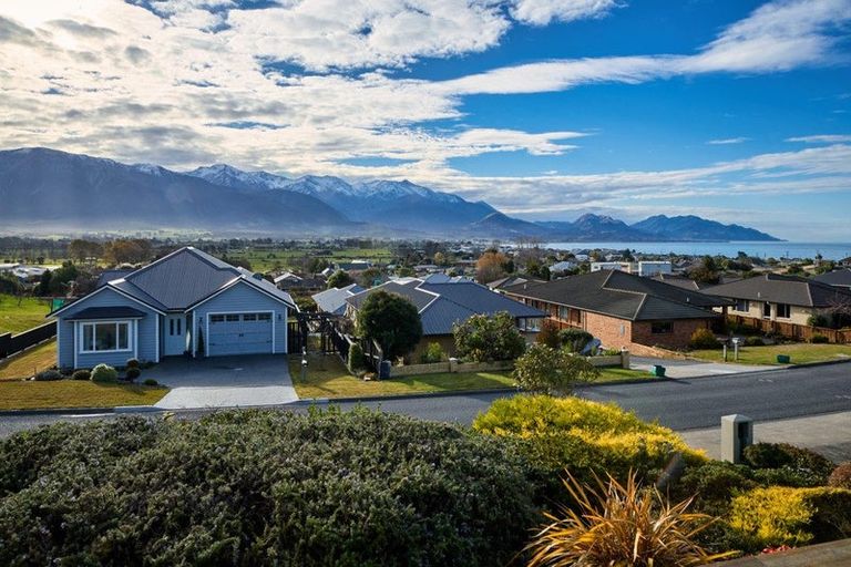 Photo of property in 19 Fyffe Avenue, Kaikoura, 7300