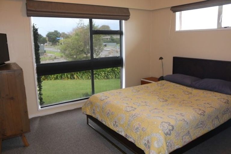 Photo of property in 1 Langley Avenue, Milson, Palmerston North, 4414