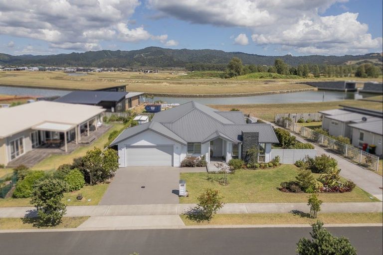 Photo of property in 105 Kupe Drive, Whitianga, 3510