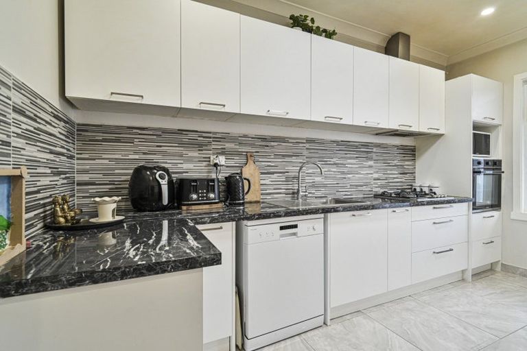 Photo of property in 2/602 Park Road South, Akina, Hastings, 4122