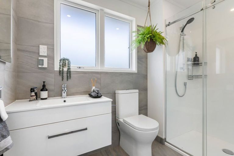 Photo of property in 1/29 Bristol Street, Trentham, Upper Hutt, 5018