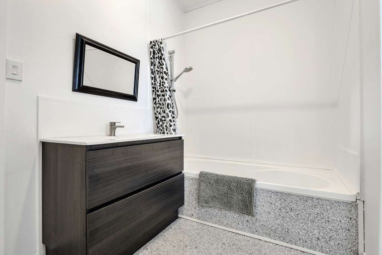 Photo of property in 60 Roberts Avenue, Aramoho, Whanganui, 4500