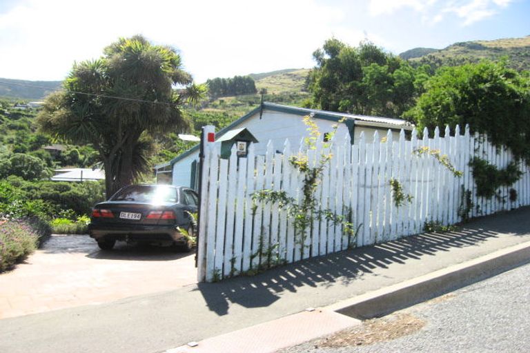 Photo of property in 9 Cornwall Road, Lyttelton, 8082