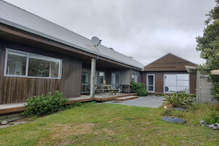 Photo of property in 211 Pukehina Parade, Pukehina, Te Puke, 3189