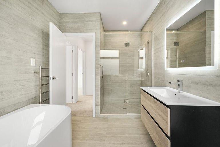 Photo of property in 35 Overton Street, Rototuna North, 3210