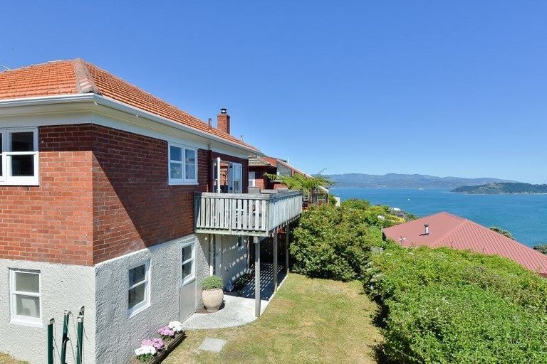 Photo of property in 120 Cashmere Avenue, Khandallah, Wellington, 6035