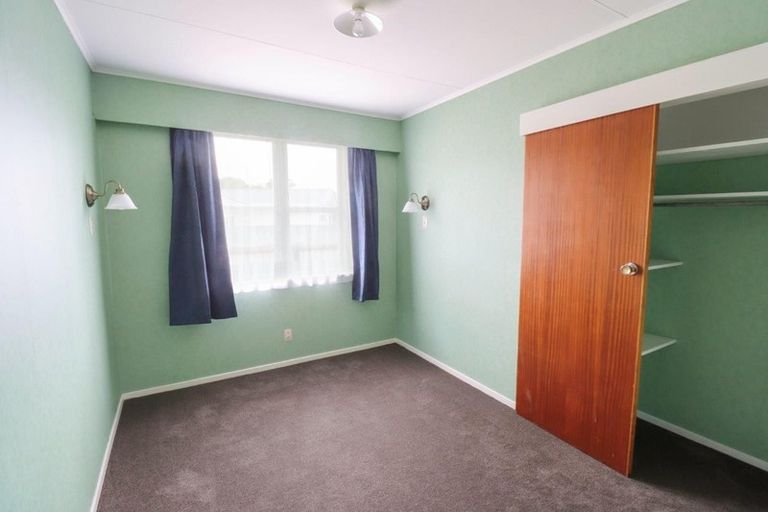 Photo of property in 140 Limbrick Street, Terrace End, Palmerston North, 4410