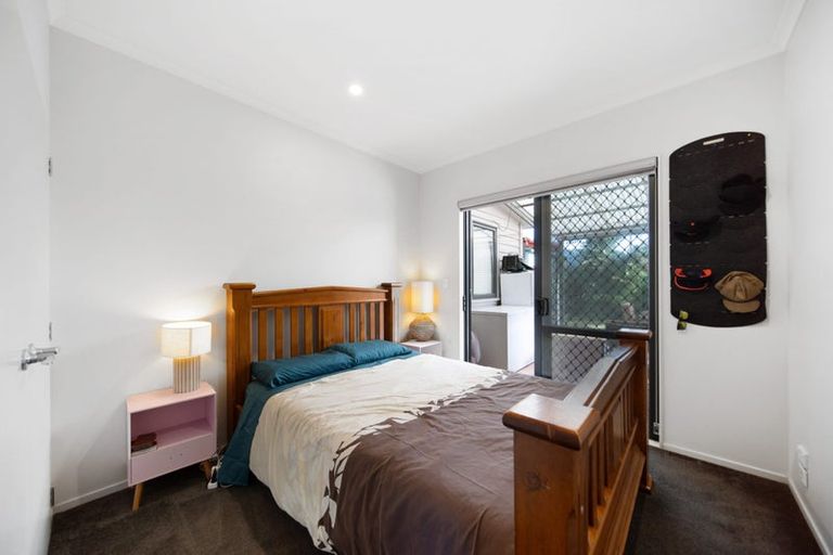 Photo of property in 70 Kaimoana Street, Weymouth, Auckland, 2103