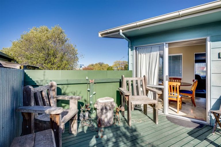 Photo of property in 68 Tait Drive, Greenmeadows, Napier, 4112