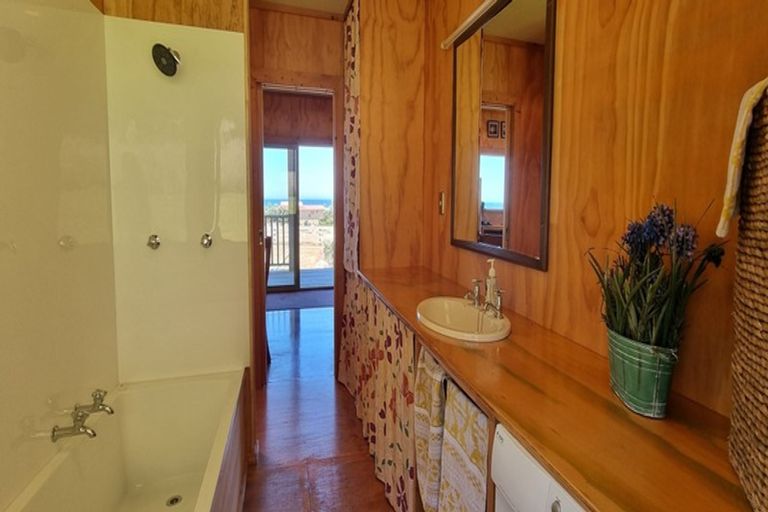 Photo of property in 402 Tora Farm Settlement Road, Tora, Martinborough, 5782