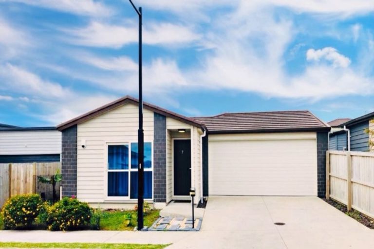 Photo of property in 7 Aruna Place, Favona, Auckland, 2024