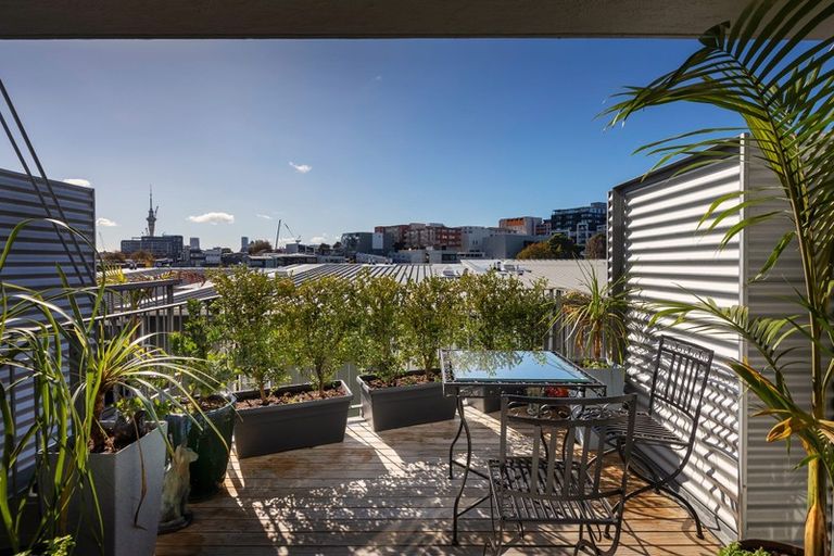 Photo of property in 33m Charlotte Street, Eden Terrace, Auckland, 1021
