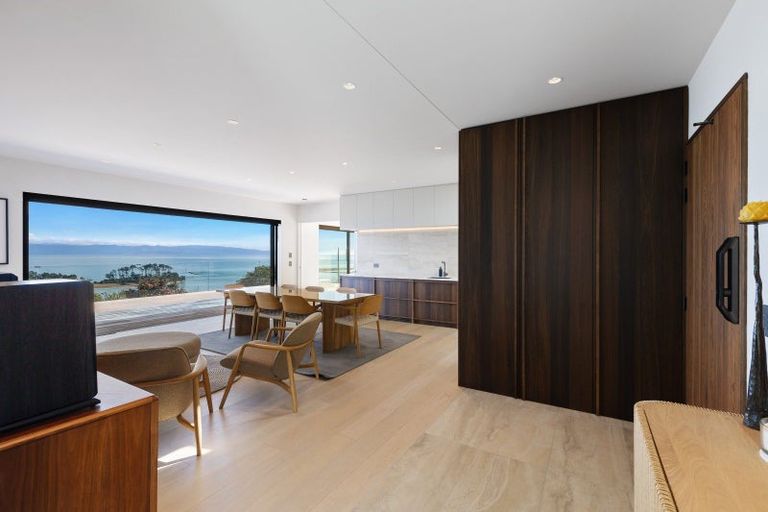 Photo of property in 82 Princes Drive, Britannia Heights, Nelson, 7010