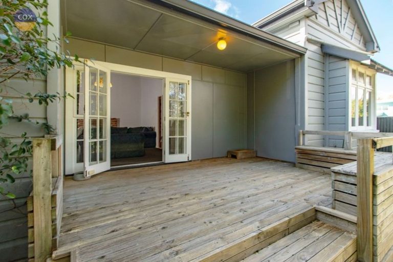 Photo of property in 99 Wellesley Road, Napier South, Napier, 4110