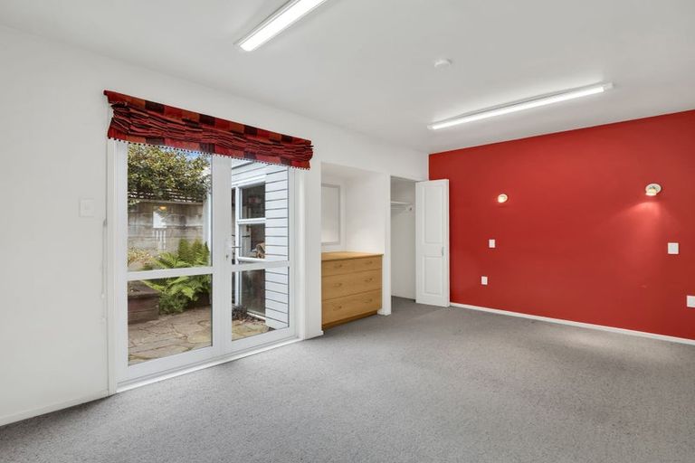 Photo of property in 33 Hewitts Road, Merivale, Christchurch, 8014