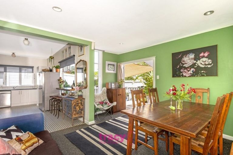 Photo of property in 290 Aberdeen Road, Gisborne, 4010