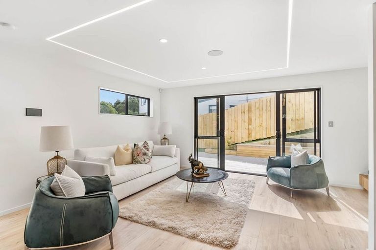 Photo of property in 116c Oaktree Avenue, Browns Bay, Auckland, 0630