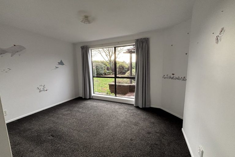 Photo of property in 6 Lakeview Place, Halswell, Christchurch, 8025