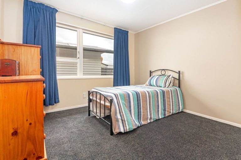 Photo of property in 22 Motuoapa Place, Kelvin Grove, Palmerston North, 4414