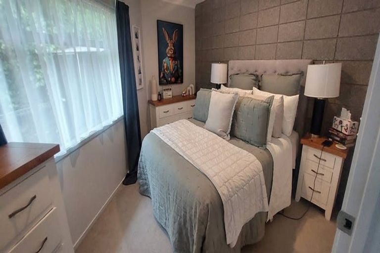 Photo of property in 2/925 Whangaparaoa Road, Manly, Whangaparaoa, 0930