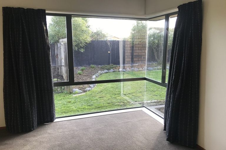 Photo of property in 21 Kowhai Avenue, Rangiora, 7400