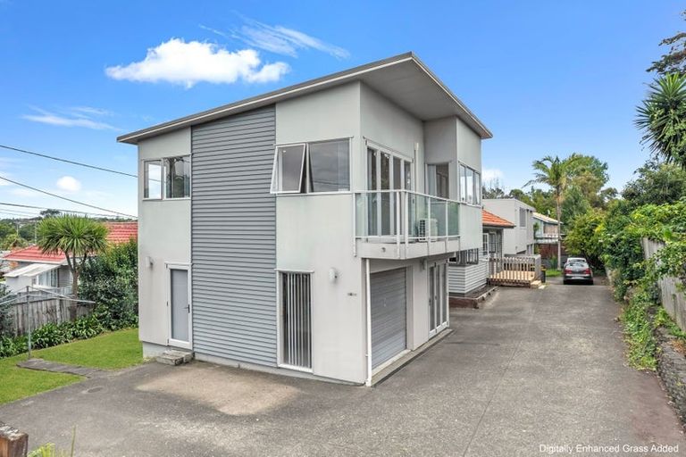 Photo of property in 1/18 Forrest Hill Road, Forrest Hill, Auckland, 0620