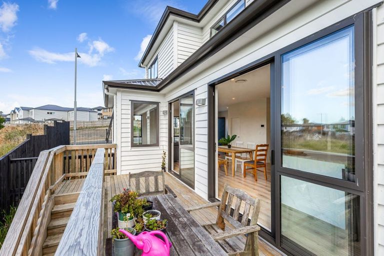 Photo of property in 12 Cirrus Way, Ranui, Auckland, 0612