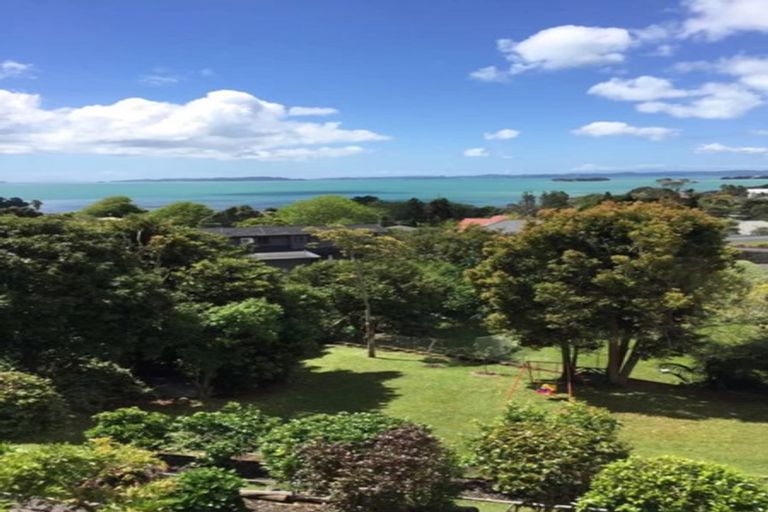 Photo of property in 16 Pounamu Place, Shelly Park, Auckland, 2014