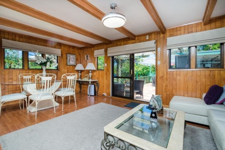 Photo of property in 18 Mcentee Road, Waitakere, Auckland, 0816