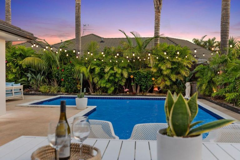 Photo of property in 16 Oriental Parade, Papamoa Beach, Papamoa, 3118