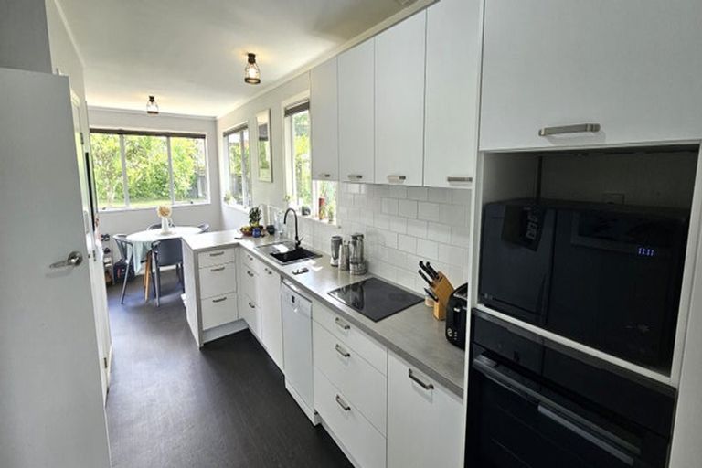 Photo of property in 60 Kingswood Road, Brookfield, Tauranga, 3110