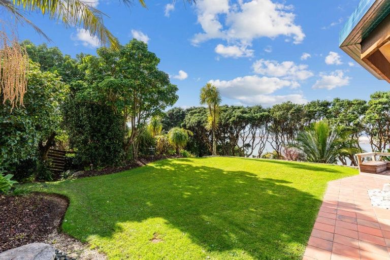 Photo of property in 11 Cheviot Street, Mangawhai Heads, Mangawhai, 0505