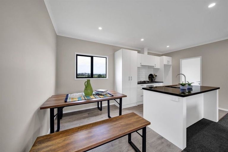 Photo of property in 5 Hinz Lane, Bell Block, New Plymouth, 4312