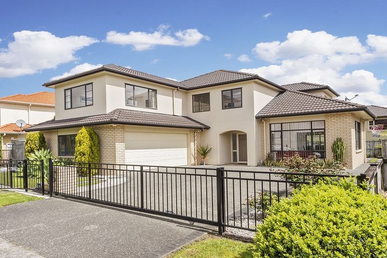Photo of property in 89 Middlefield Drive, Flat Bush, Auckland, 2016
