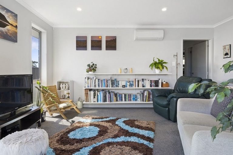 Photo of property in 70 Sentinel Avenue, Omokoroa, 3114