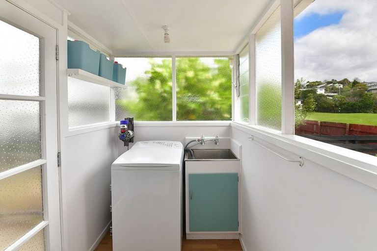 Photo of property in 4/766 Beach Road, Browns Bay, Auckland, 0630