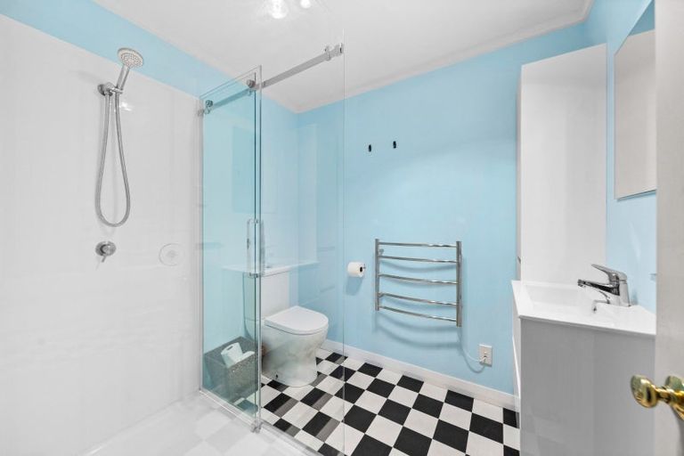 Photo of property in 5 Kenward Crescent, Featherston, 5710