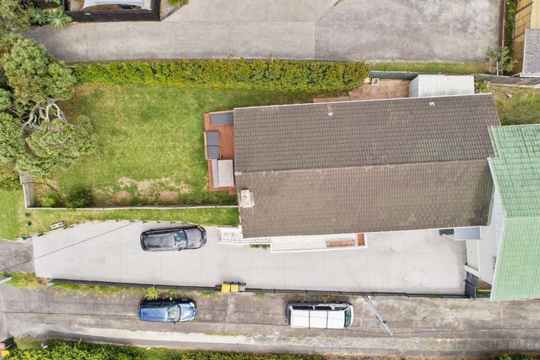 Photo of property in 1/16 Stanley Road, Glenfield, Auckland, 0629