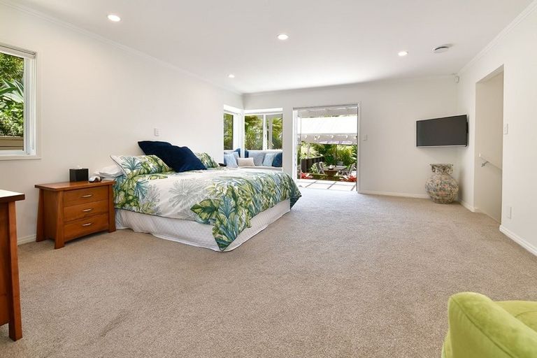 Photo of property in 20 Whale Cove, Stanmore Bay, Whangaparaoa, 0932