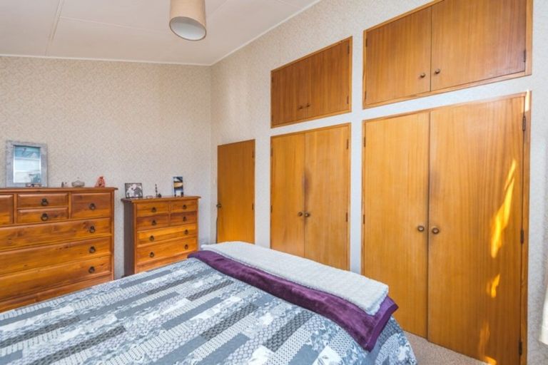 Photo of property in 53 Great North Road, Saint Johns Hill, Whanganui, 4501