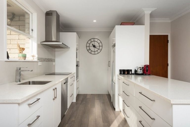 Photo of property in 11 Carol Place, Otumoetai, Tauranga, 3110