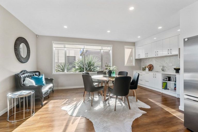 Photo of property in 6 Throttle Close, Dairy Flat, Albany, 0794