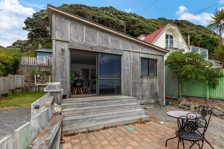 Photo of property in 27 Ocean Parade, Pukerua Bay, 5026