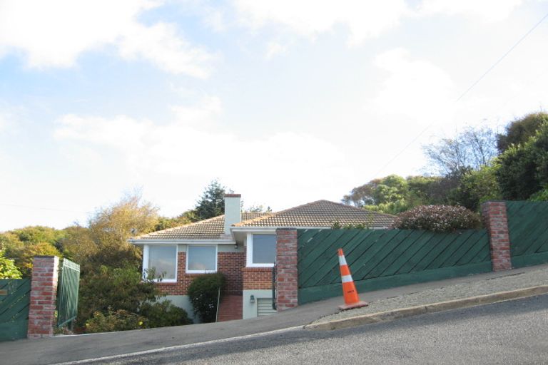 Photo of property in 171 Easther Crescent, Kew, Dunedin, 9012