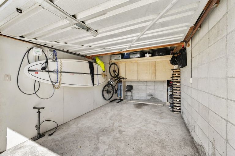 Photo of property in Dorchester Apartments, 144 Oriental Parade, Oriental Bay, Wellington, 6011