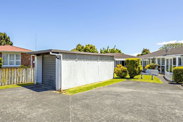 Photo of property in 4/17a Rose Road, Papatoetoe, Auckland, 2025