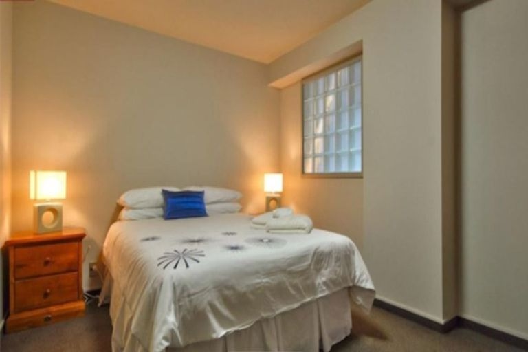 Photo of property in 5/2 Manor Place, Dunedin Central, Dunedin, 9016