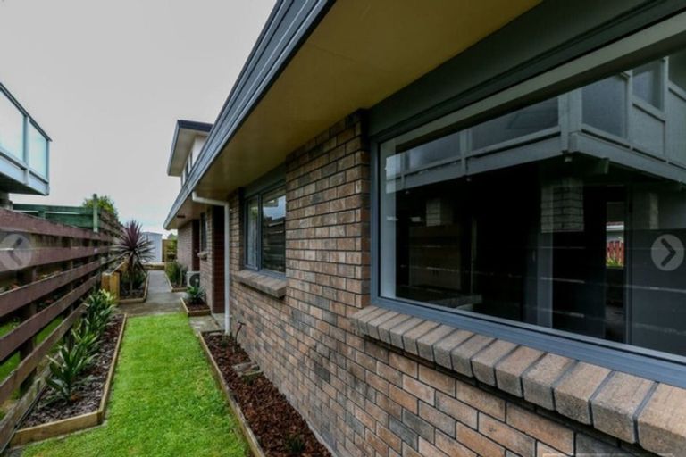 Photo of property in 36 Wesley Avenue, Frankleigh Park, New Plymouth, 4310